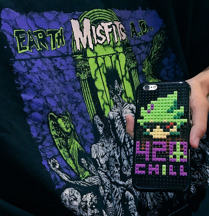 8-BIT STONER MOBILE PHONE CASE