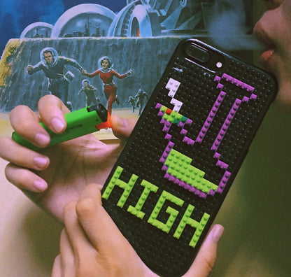 8-BIT STONER MOBILE PHONE CASE