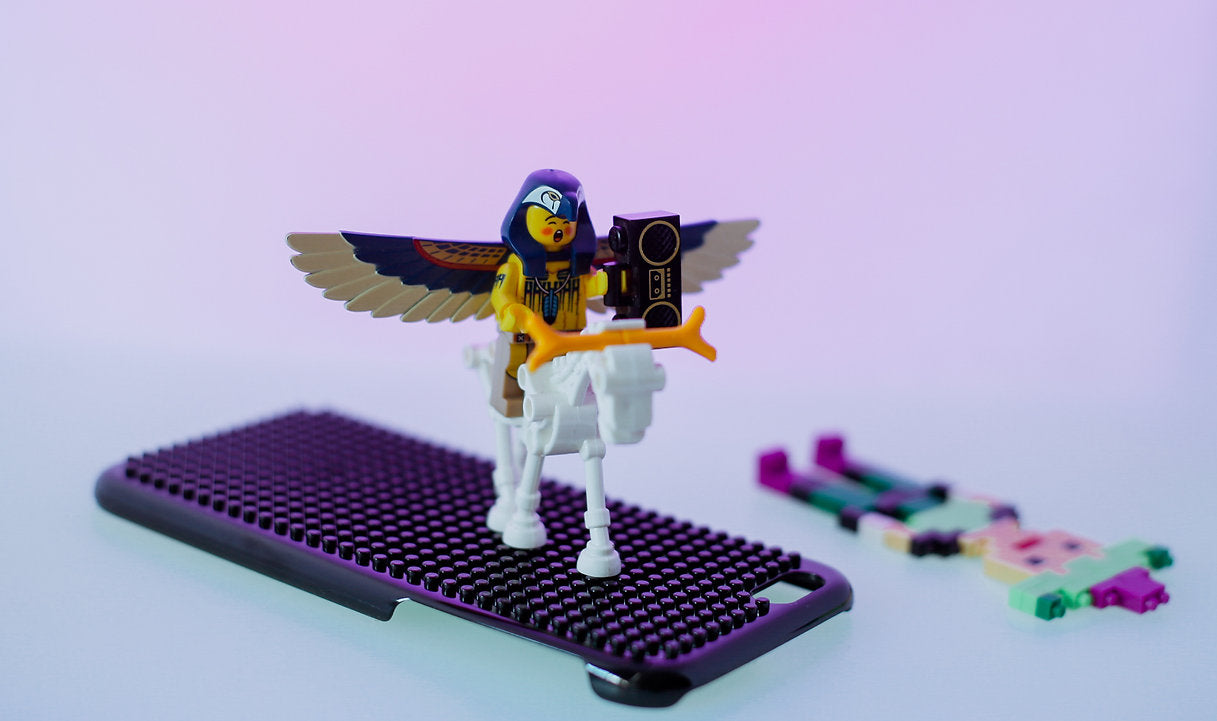 8-BIT STONER MOBILE PHONE CASE